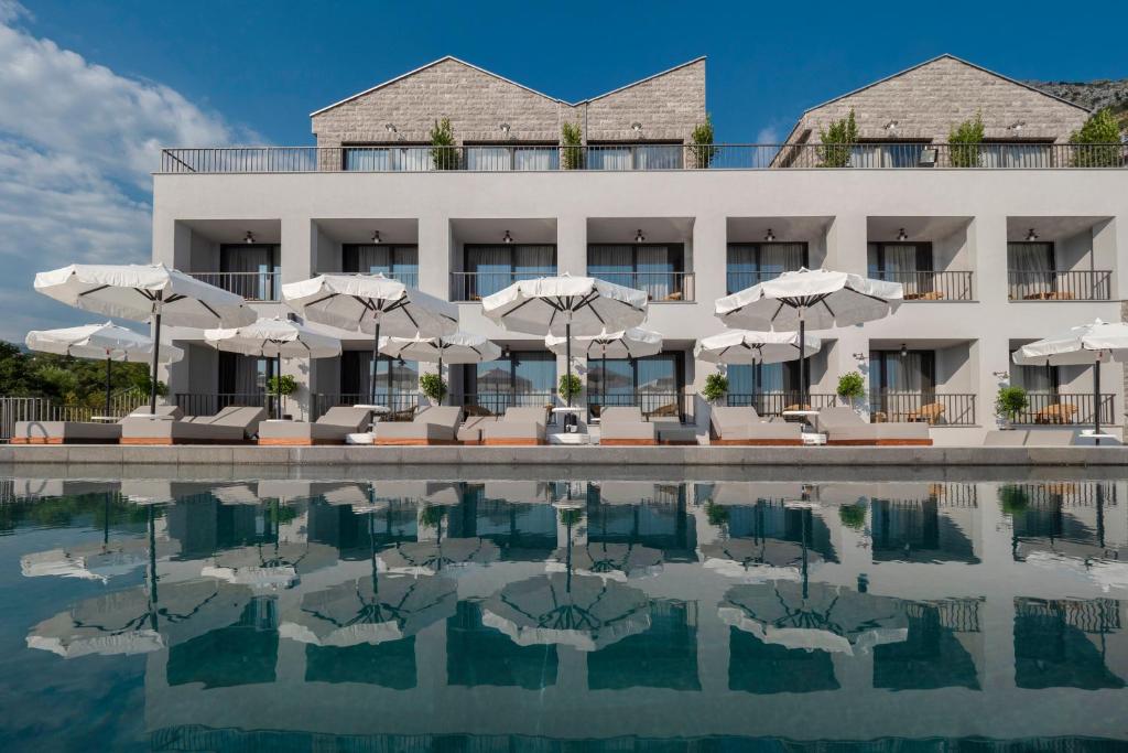 Hotel Villa Vivid Blue Reževići Crna Gora Ljetovanje 2025 A12-01-20